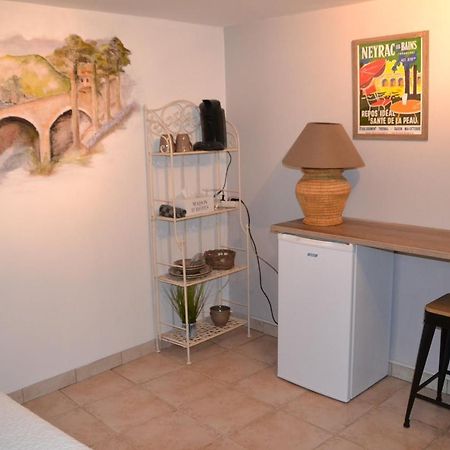 Maison Sous Le Pont Bed & Breakfast Meyras Exterior photo